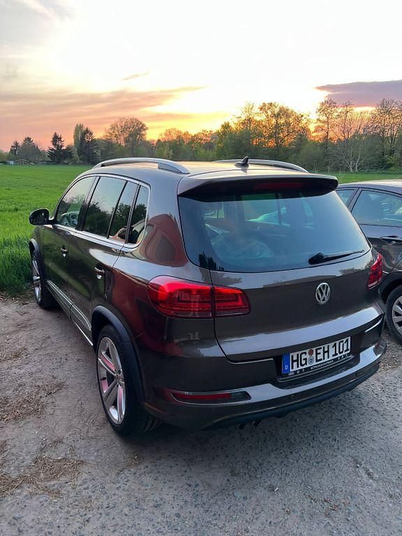 Braun Gebraucht 2014 VW Tiguan SUV | 13.600 € (Fairer Preis) - Bild 1/4