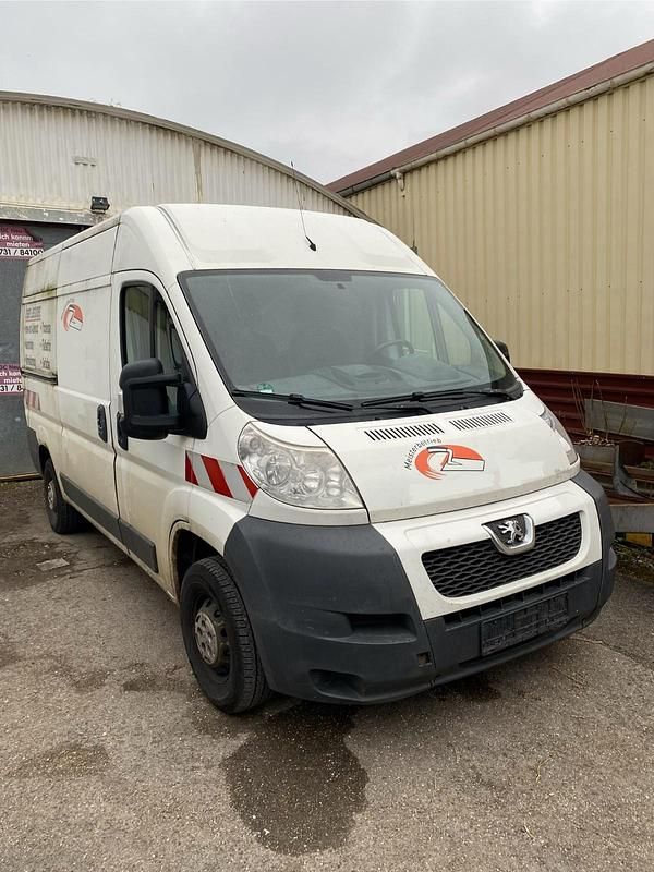 Gebraucht Peugeot Boxer 131 PS (96 kW) 2011 Weiß Van