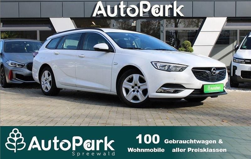 Weiß Gebraucht 2017 Opel Insignia Business Kombi | 10.550 € (Guter Preis) - Bild 1/3