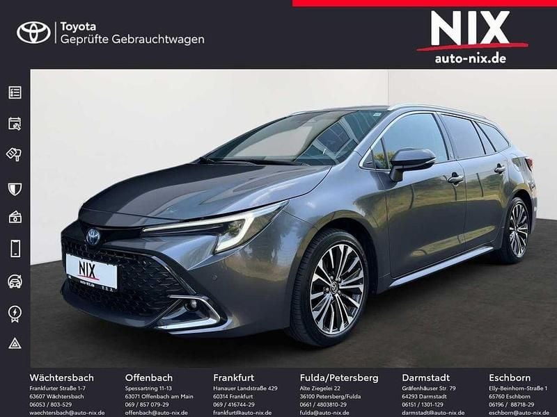 Grau Gebraucht 2023 Toyota Corolla Team Kombi | 28.370 € (Fairer Preis) - Bild 1/4