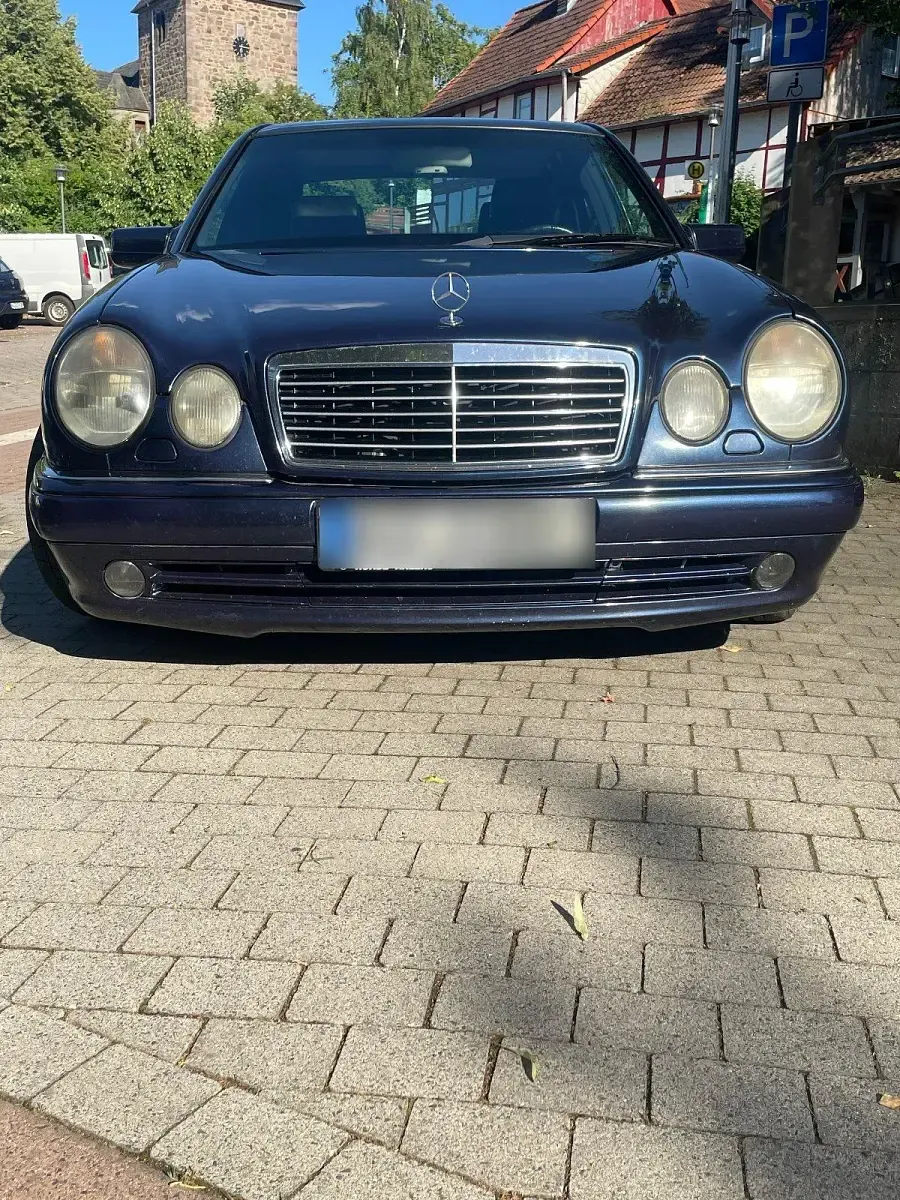 Gebraucht Mercedes E50 AMG AMG 357 PS (262 kW) 1996 Blau Limousine