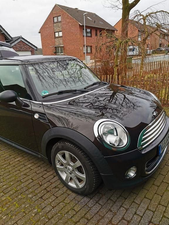 Braun Gebraucht 2013 Mini ONE Kleinwagen | 7.300 € (Etwas zu teuer) - Bild 1/4