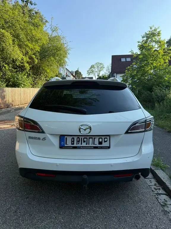 Gebraucht Mazda 6 Go 179 PS (131 kW) 2011 Weiß Limousine