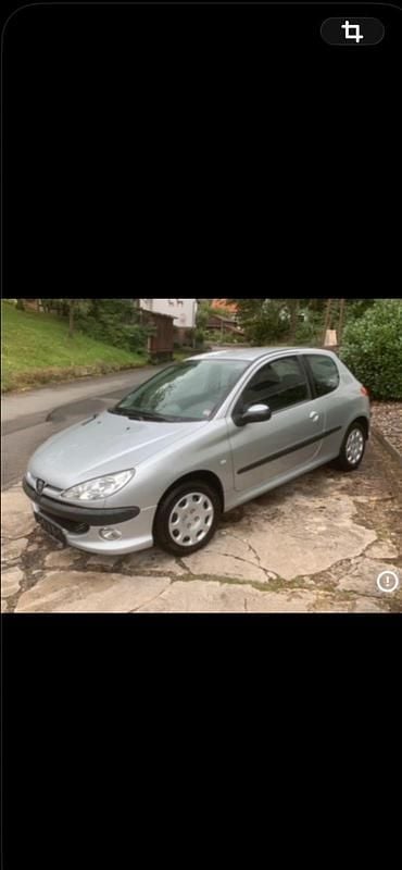 Silber Gebraucht 2006 Peugeot 206 Kleinwagen | 1.599 € (Fairer Preis) - Bild 1/3