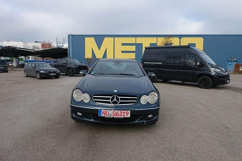 Gebraucht Mercedes CLK220 150 PS (110 kW) 2006 Schwarz Coupé