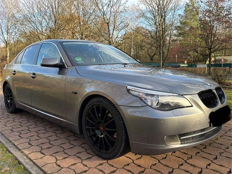 Grau Gebraucht 2008 BMW 525 Sport Line Limousine | 6.999 € (Etwas zu teuer) - Bild 1/4