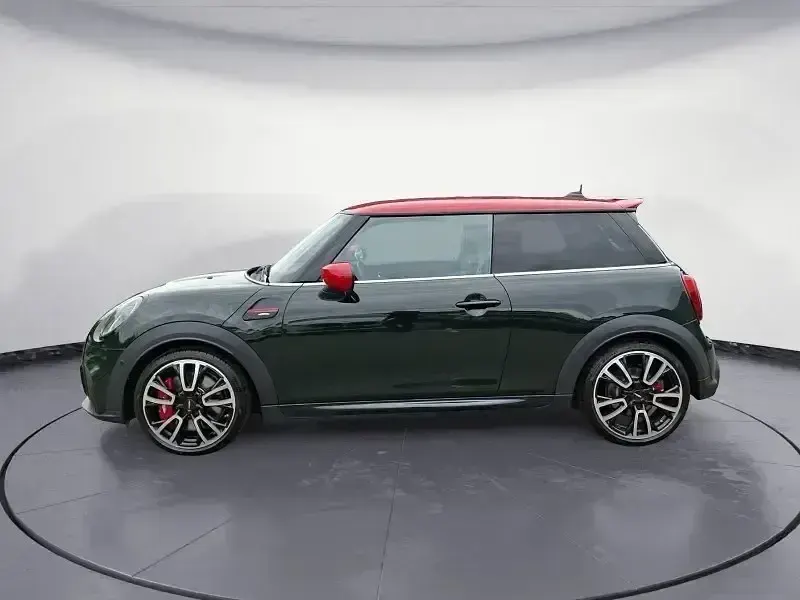 Gebraucht Mini John Cooper Works 231 PS (169 kW) 2021 Grün Kleinwagen