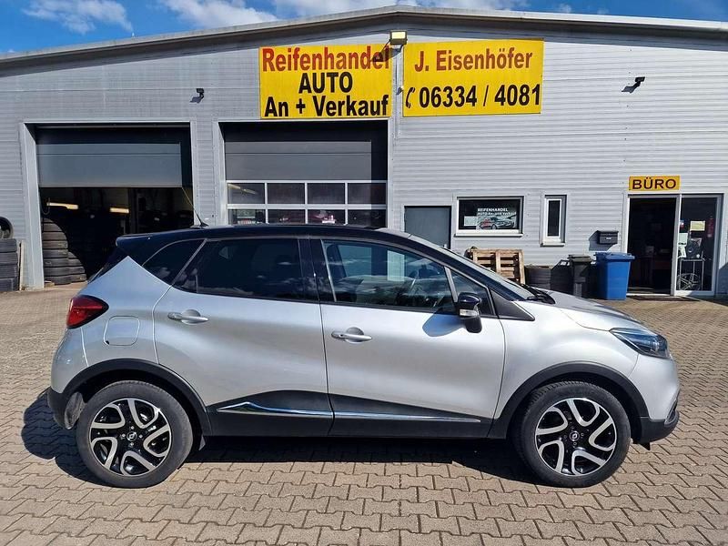 Gebraucht Renault Captur Intens 90 PS (66 kW) 2017 Grau d69 + schwarz gne SUV