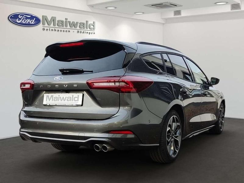 Neu Ford Focus ST-Line X 155 PS (114 kW) 2025 Magneticgrau (metallic) Kombi