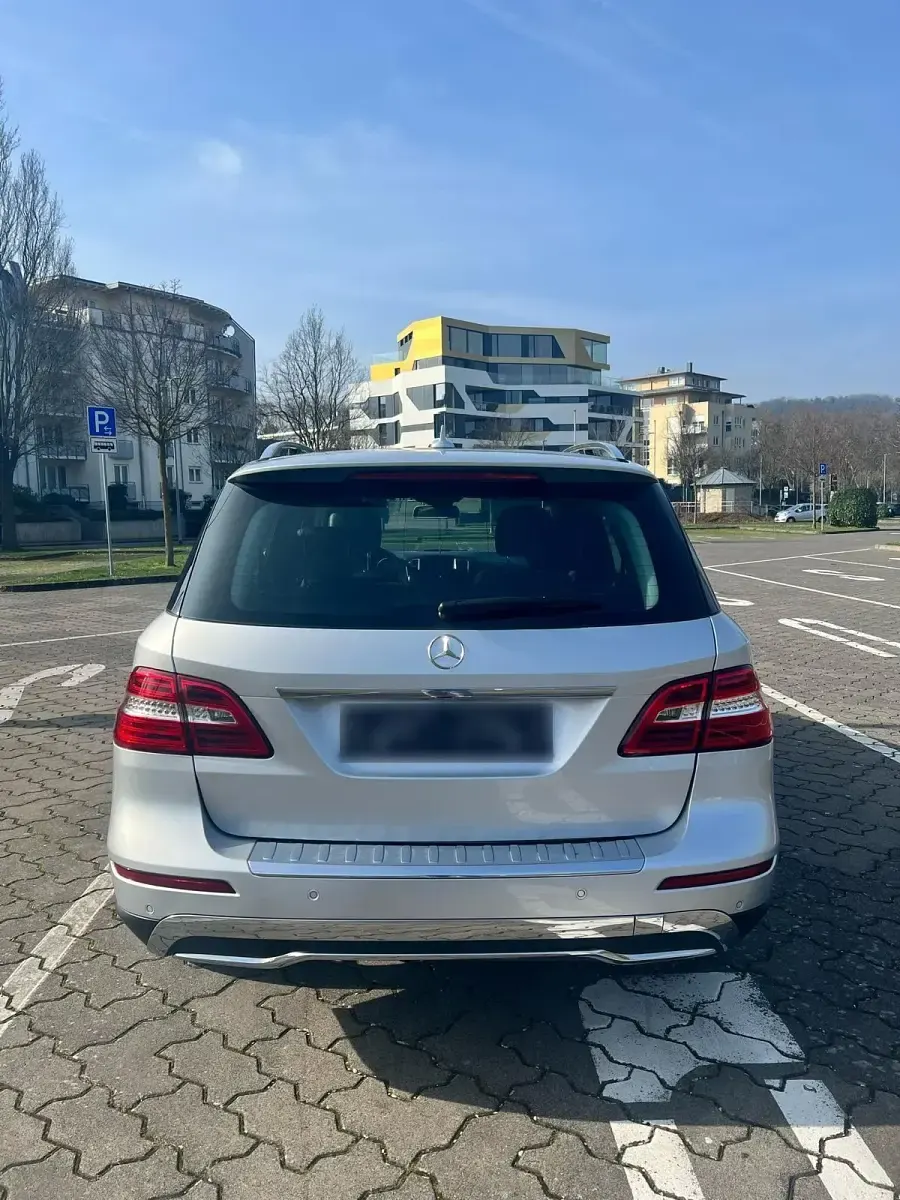 Gebraucht Mercedes ML350 258 PS (189 kW) 2014 Silber SUV