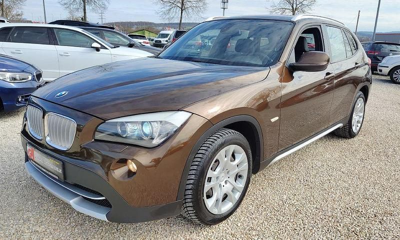 Braun Gebraucht 2010 BMW X1 Sport Line SUV | 6.900 € (Etwas zu teuer) - Bild 1/4