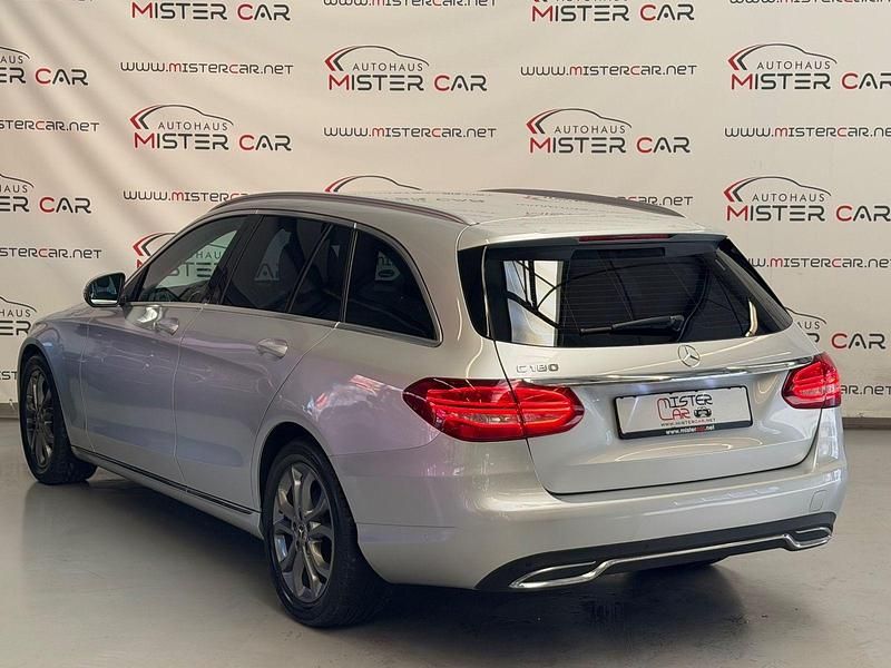 Gebraucht Mercedes C180 156 PS (114 kW) 2018 Silber Kombi