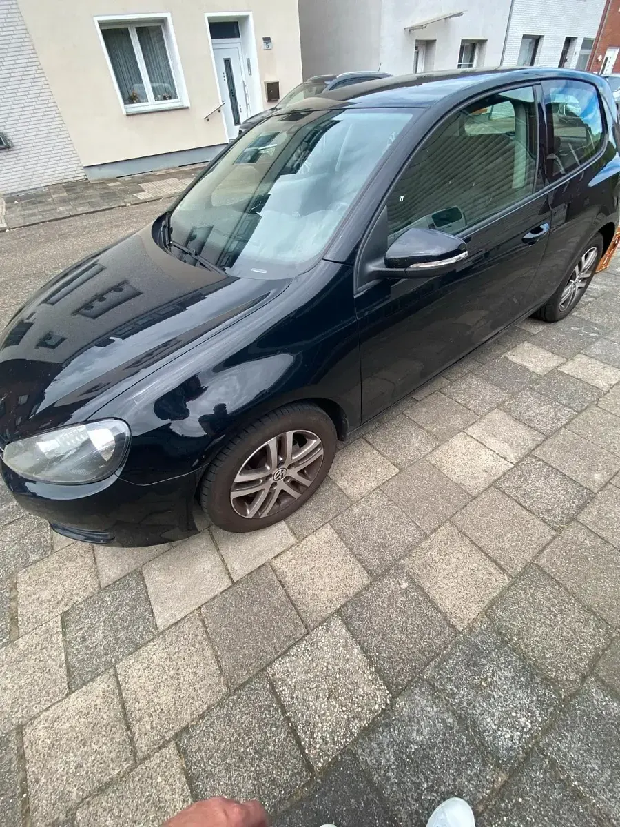 Gebraucht VW Golf VI 122 PS (89 kW) 2010 Schwarz Kleinwagen