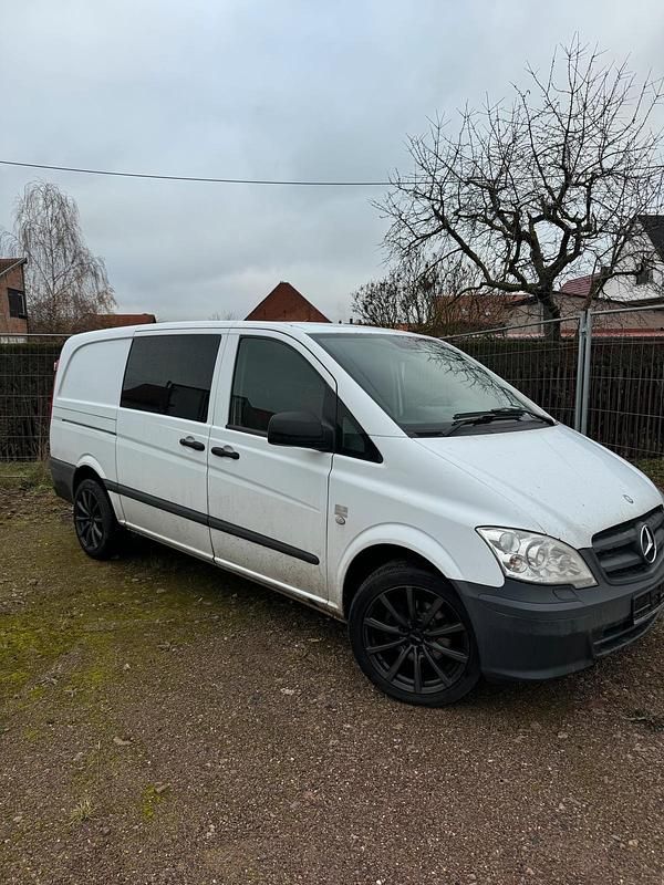 Gebraucht Mercedes Vito 222 PS (163 kW) 2012 Weiß Van