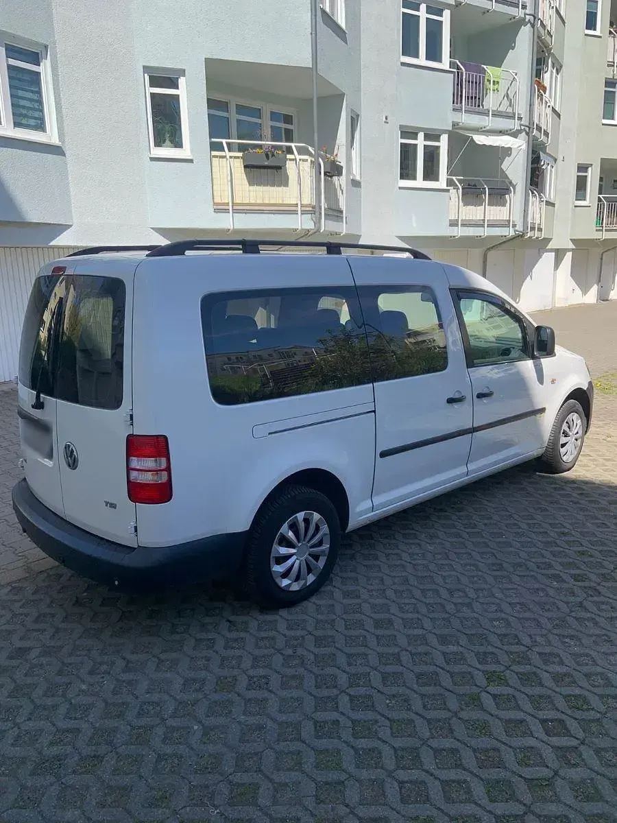 Gebraucht VW Caddy Maxi 105 PS (77 kW) 2011 Weiß Van / Kleinbus
