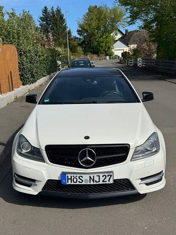 Gebraucht Mercedes C350 306 PS (225 kW) 2012 Weiß Coupé