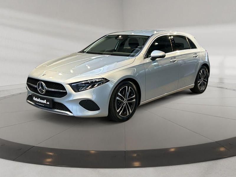 Gebraucht Mercedes A200 Progressive 163 PS (119 kW) 2024 Silber Limousine