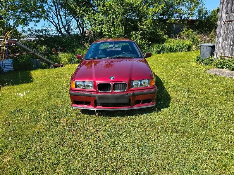 Second-hand BMW 328 193 CP (141 kW) 1996 Roșu Berlinǎ