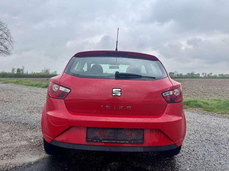 Gebraucht Seat Ibiza Style 69 PS (50 kW) 2014 Rot Kleinwagen