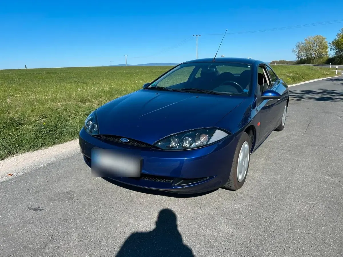 Usado Ford Cougar 130 HP (95 kW) 2000 Azul Coupé