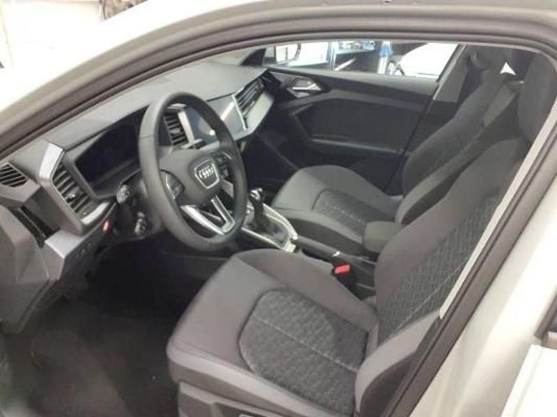 Gebraucht Audi A1 95 PS (69 kW) 2025 Tausilber (metallic) SUV