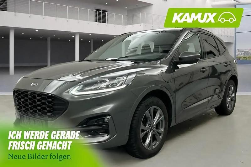 Gebraucht Ford Kuga 152 PS (111 kW) 2022 Silber / grau SUV
