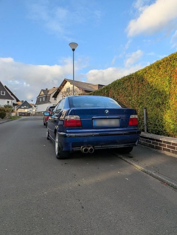Gebraucht BMW 323 Compact M Sport 170 PS (125 kW) 1998 Blau Kleinwagen