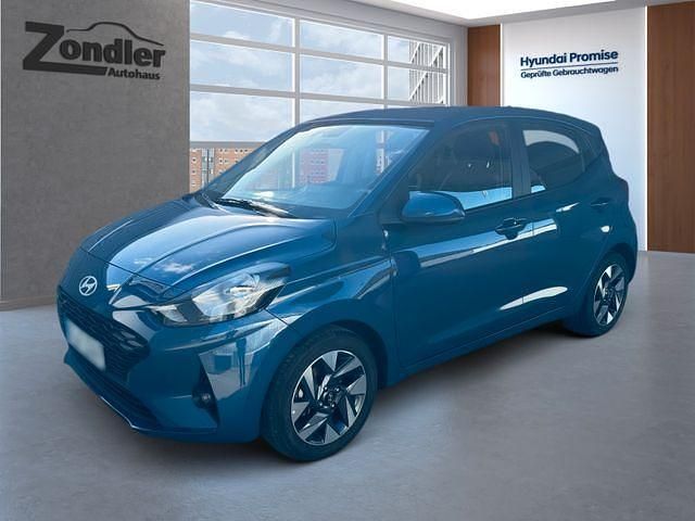 Blau Gebraucht 2025 Hyundai i10 Trend Kleinwagen | 15.990 € (Superpreis) - Bild 1/4