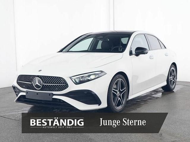 Weiß Gebraucht 2024 Mercedes A200 Premium Limousine | 39.990 € (Teuer) - Bild 1/4