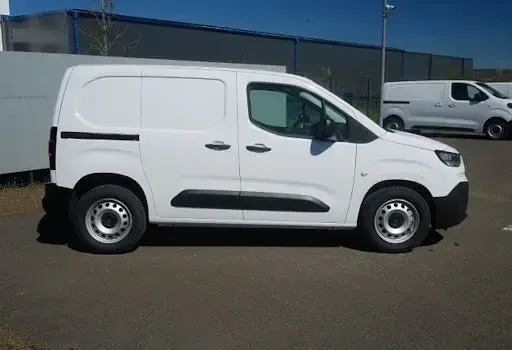 Neu Fiat Doblò 102 PS (75 kW) 2026 Weiß Van / Kleinbus