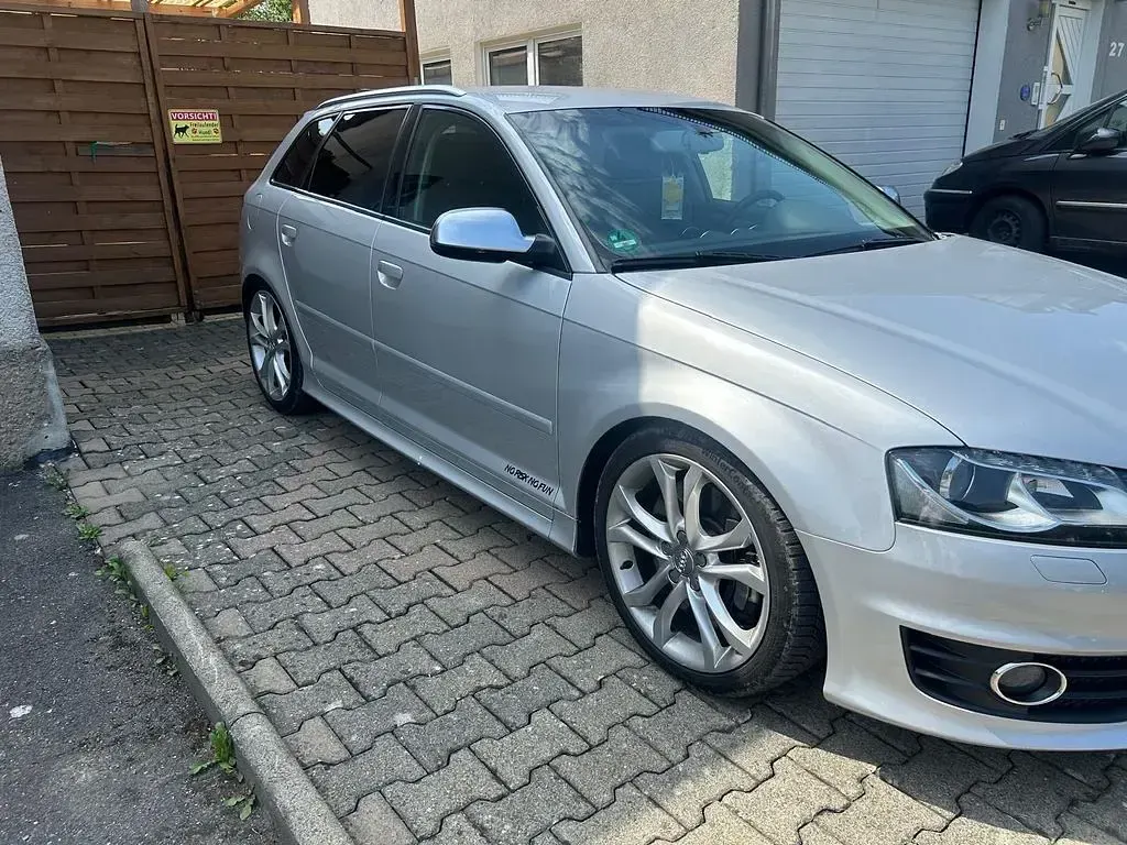 Gebraucht Audi S3 Sportback Sport 265 PS (194 kW) 2012 Silber Kleinwagen