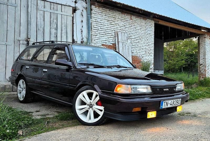 Gebraucht Toyota Camry 160 PS (117 kW) 1989 Braun Limousine