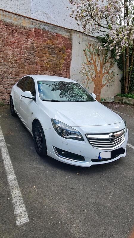 Weiß Gebraucht 2014 Opel Insignia OPC Limousine | 6.900 € (Fairer Preis) - Bild 1/4