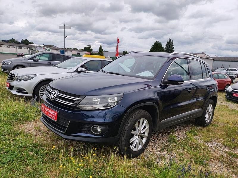 Blau Gebraucht 2012 VW Tiguan Sportline SUV | 11.999 € (Fairer Preis) - Bild 1/4