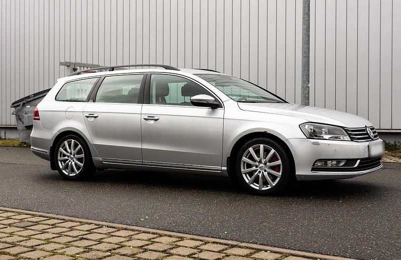 Gebraucht VW Passat 105 PS (77 kW) 2012 Silber Kombi