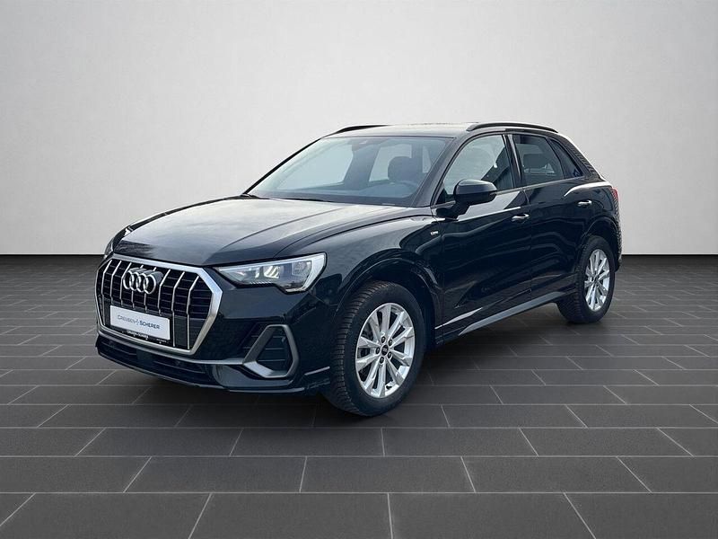 Gebraucht Audi Q3 Ambiente 150 PS (110 kW) 2023 Mythosschwarz metallic (metallic) SUV