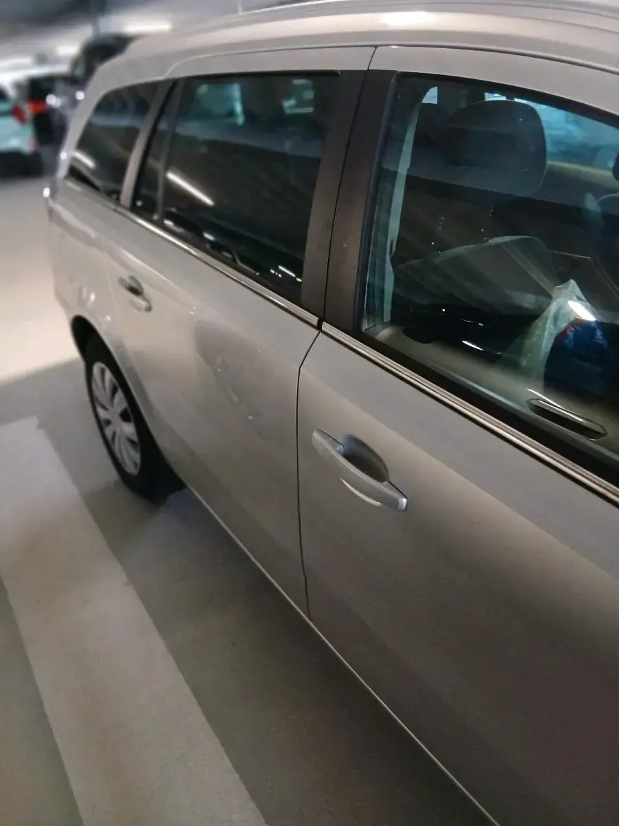 Gebraucht Opel Astra 110 PS (80 kW) 2009 Silber Limousine