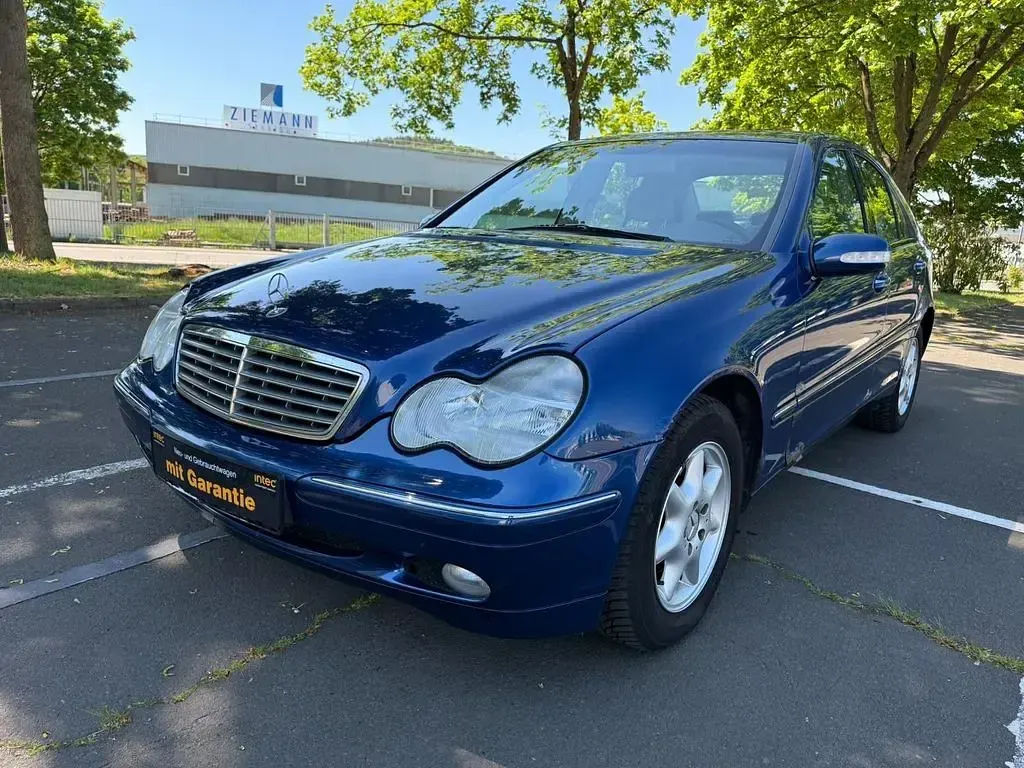 Gebraucht Mercedes C200 163 PS (119 kW) 2002 Blau Limousine