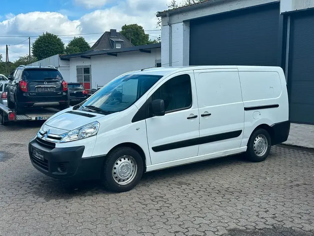 Używany Citroën Jumpy 90 KM (66 kW) 2013 Biały Minivan