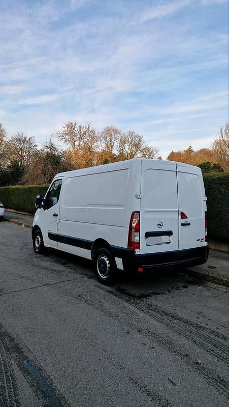 Gebraucht Opel Movano 110 PS (80 kW) 2019 Weiß Van / Kleinbus