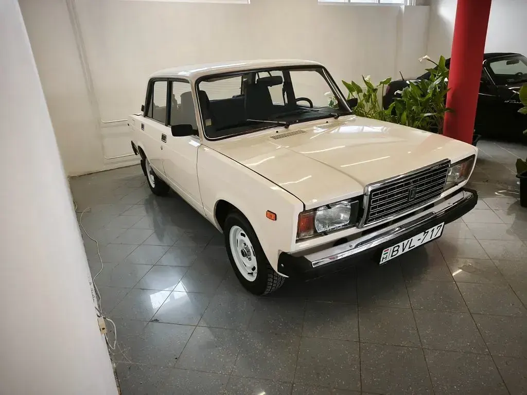 Gebraucht Lada 2107 75 PS (55 kW) 1990 Beige Limousine