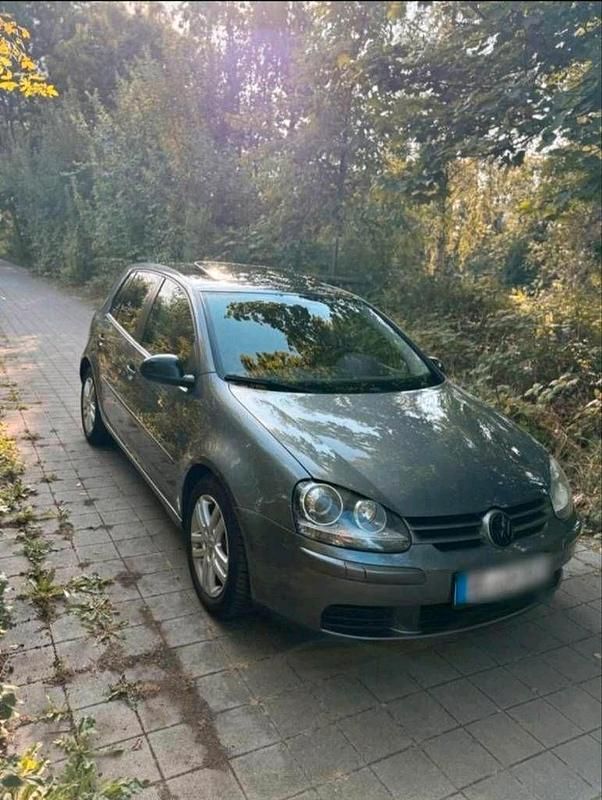 Gebraucht VW Golf V 140 PS (102 kW) 2005 Grau Kleinwagen