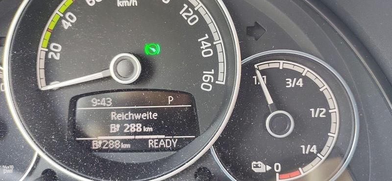 Gebraucht Skoda Citigo-e IV Style 61 kW (83 PS) 2020 Weiß Kleinwagen