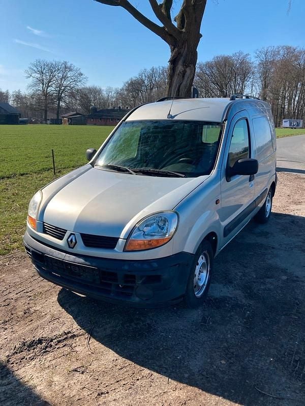 Gebraucht Renault Kangoo 69 PS (50 kW) 2001 Silber Van / Kleinbus