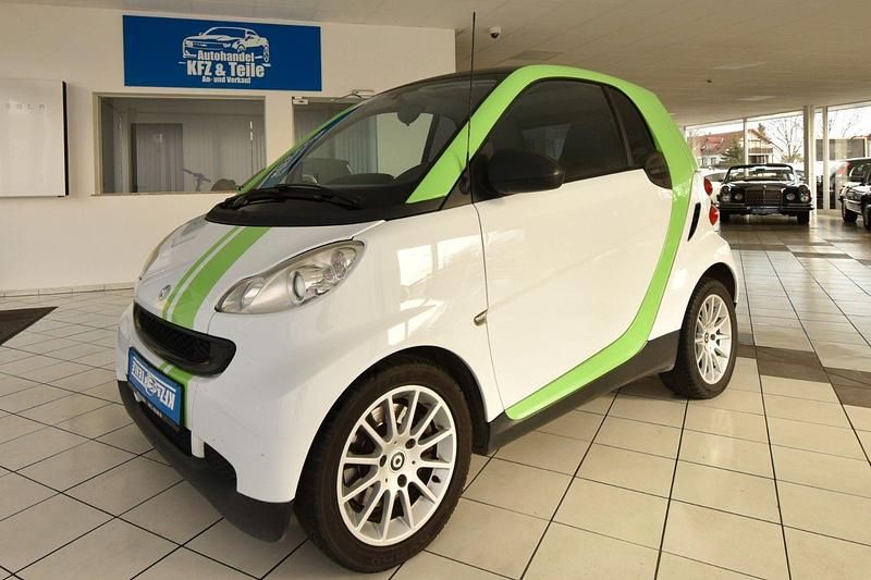 Gebraucht Smart ForTwo Coupé 61 PS (44 kW) 2008 Weiß Coupé