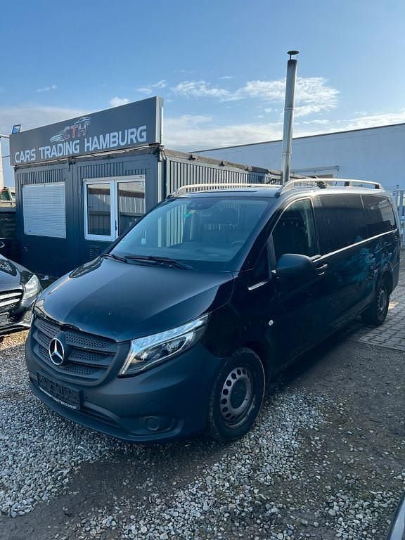 Gebraucht Mercedes Vito 190 PS (139 kW) 2017 Schwarz Van