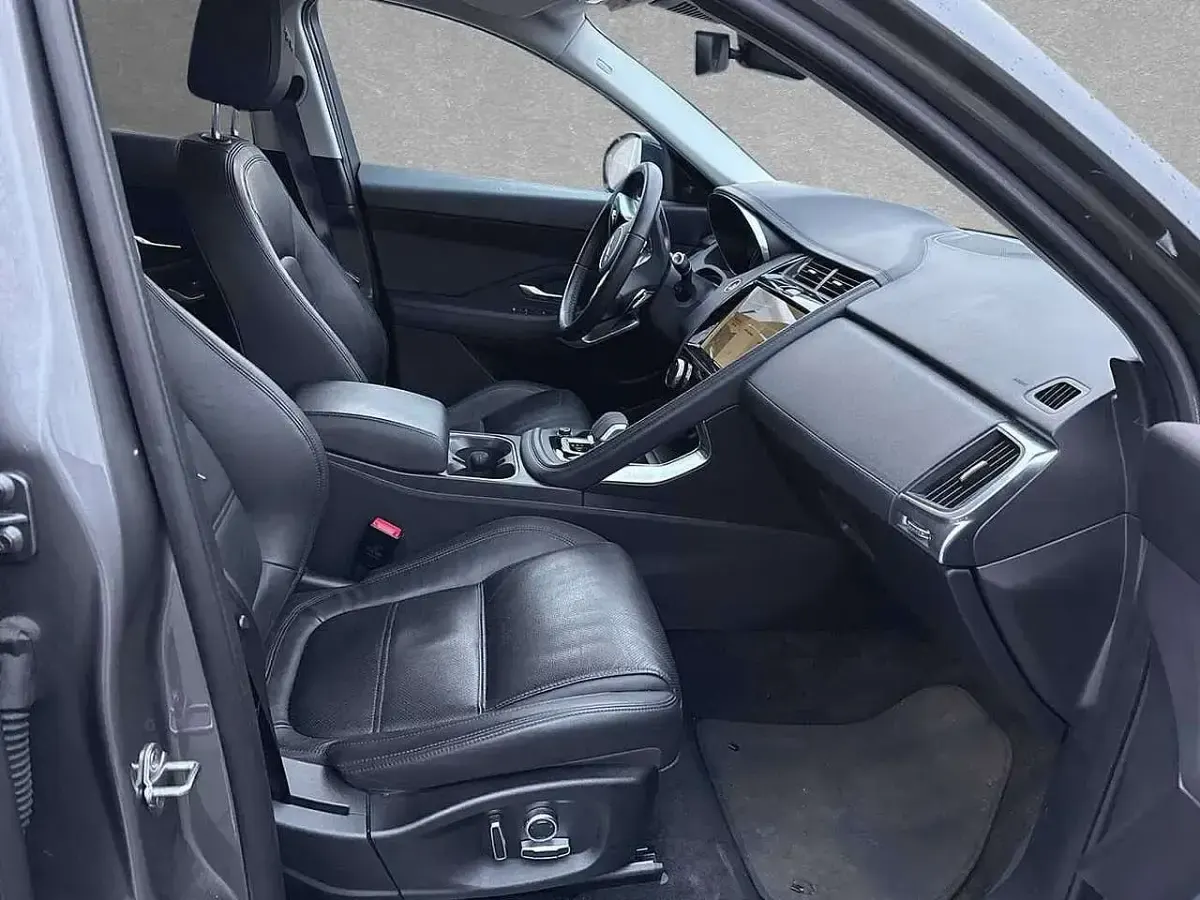 Second-hand Jaguar E-Pace S 200 CP (147 kW) 2021 Gri SUV