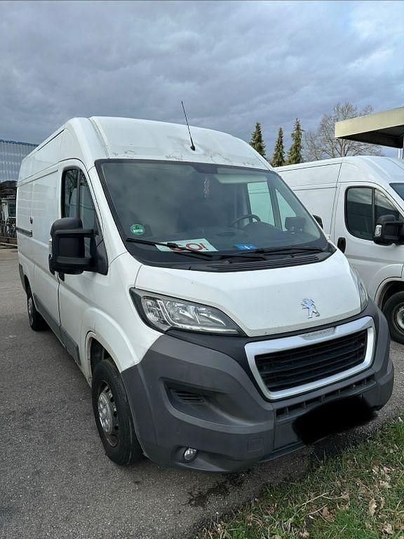 Gebraucht Peugeot Boxer 150 PS (110 kW) 2014 Weiß Van