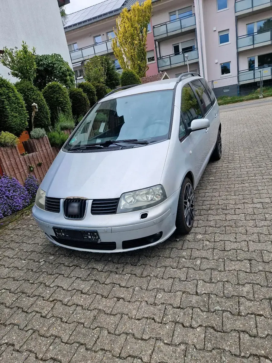 Gebraucht Seat Alhambra 150 PS (110 kW) 2001 Silber Van / Kleinbus