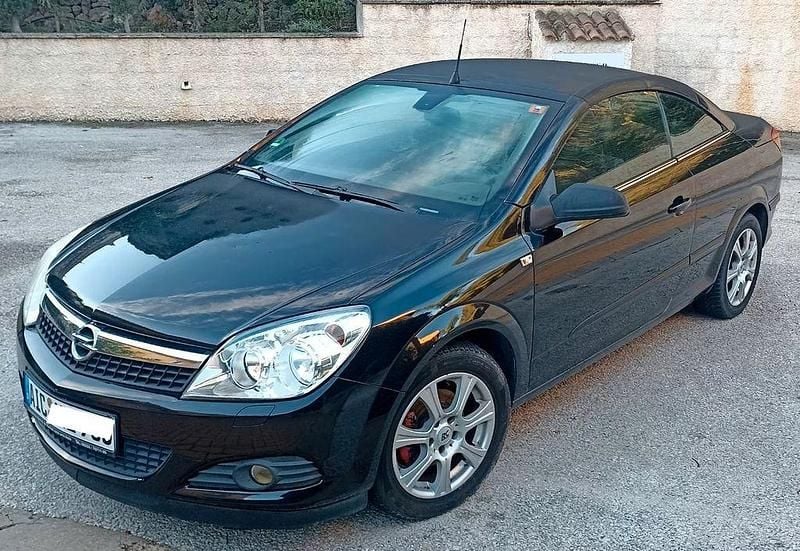 Schwarz Gebraucht 2008 Opel Astra Cabriolet Cosmo Cabrio | 2.399 € (Guter Preis) - Bild 1/4